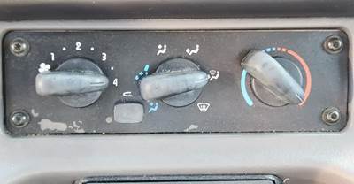 Freightliner M2 112 Heater / AC Temp Control for a 2017 Freightliner M2 112 Medium Duty