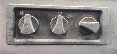 Freightliner Heater / AC Temp Control for a 2001 Freightliner LLC