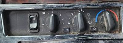 Freightliner ST120 Heater / AC Temp Control