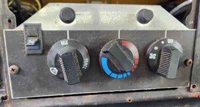 International 2574 Heater / AC Temp Control