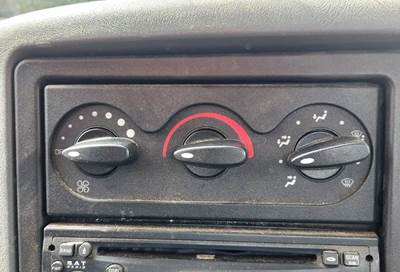 Used 2007 International 4400 Heater / AC Temperature Control Assembly