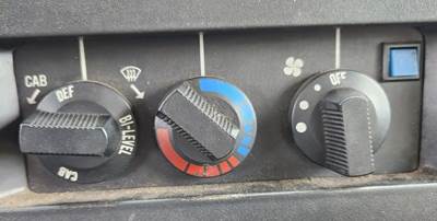 International 4600 Heater / AC Temp Control