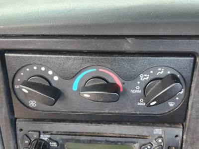 2007 International 8600 Heater / AC Temperature Control Assembly