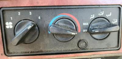 International 9100i Heater / AC Temp Control