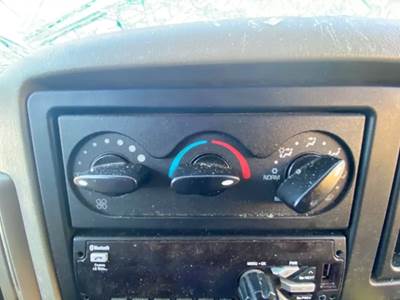 International DuraStar 4300 Heater / AC Temp Control