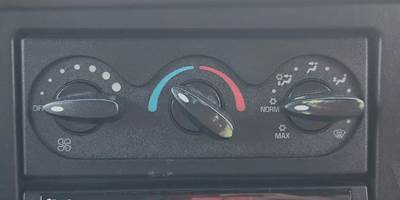 International DuraStar 4300 Heater / AC Temp Control