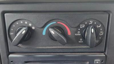International DuraStar 4300 Heater / AC Temp Control