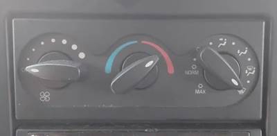 International DuraStar 4300 Heater / AC Temp Control