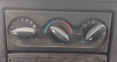 International DuraStar 4300 Heater / AC Temp Control
