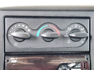 International DuraStar 4300 Heater / AC Temp Control