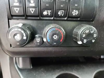 International LT625 Heater / AC Temp Control