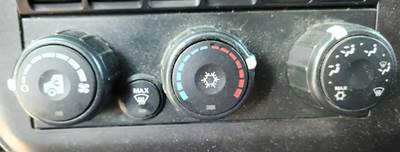 International LT625 Heater / AC Temp Control