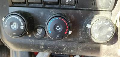 International LT625 Heater / AC Temp Control