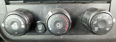 International LT625 Heater / AC Temp Control