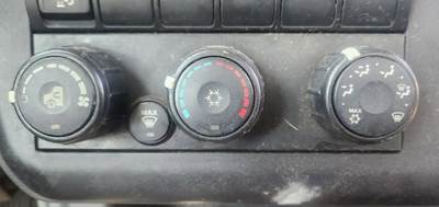 International LT625 Heater / AC Temp Control