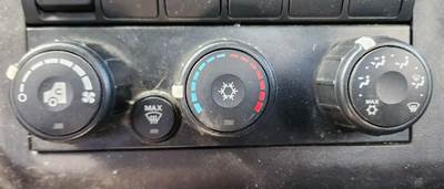 International LT625 Heater / AC Temp Control