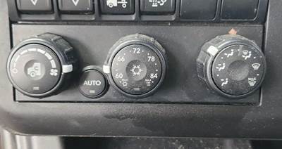 International LT625 Heater / AC Temp Control