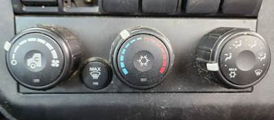 International LT625 Heater / AC Temp Control