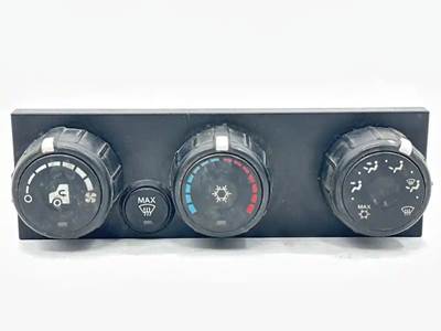 International LT625 Heater / AC Temp Control