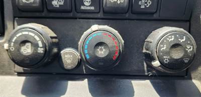 International MV607 Heater / AC Temp Control