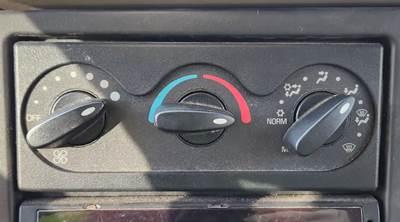 International WorkStar 7400 Heater / AC Temp Control