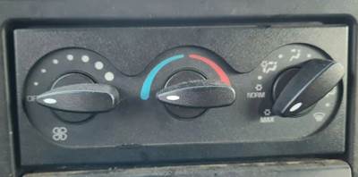 International WorkStar 7500 Heater / AC Temp Control