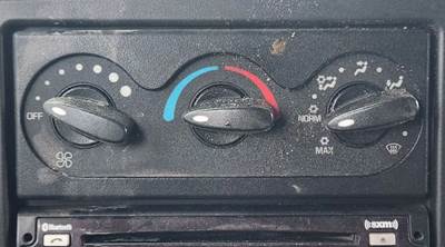 International WorkStar 7500 Heater / AC Temp Control