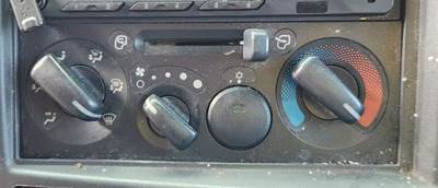 Isuzu NRR Heater / AC Temp Control