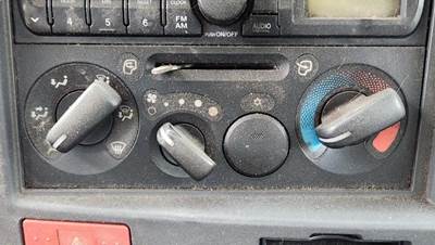 Isuzu NRR Heater / AC Temp Control