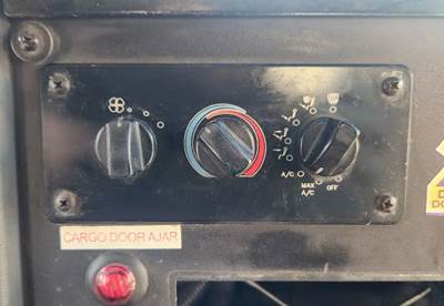 Used 2013 Isuzu Reach Heater / AC Temperature Control Assembly