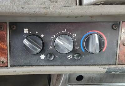 Used 2006 Kenworth T300 Temperature Control Assembly