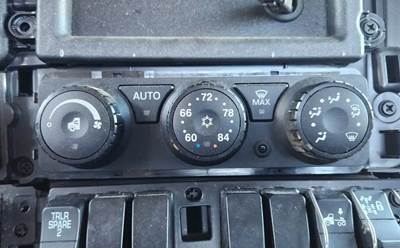 Used 2024 Kenworth T680 Heater / AC Temperature Control Assembly
