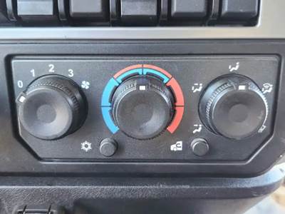 Used 2024 Mack Anthem Heater / AC Temperature Control Assembly