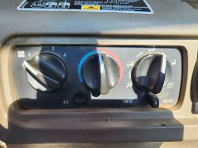 Mack CHN613 Heater / AC Temp Control