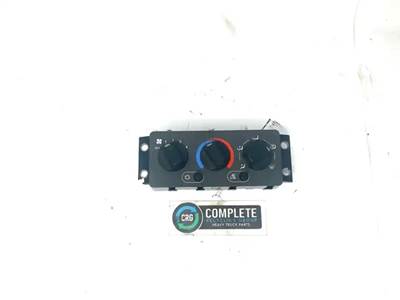 Mack Pinnacle CHU613 Heater / AC Temp Control for a 2014 Mack CHU613