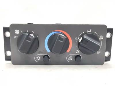 Mack Pinnacle CXU612 Heater / AC Temp Control for a 2013 Mack CXU612