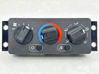 Mack Pinnacle CXU613 Heater / AC Temp Control for a 2012 Mack CXU613