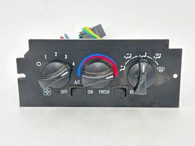 Mack Vision CX613 Heater / AC Temp Control for a 2001 Mack CX613 Vision