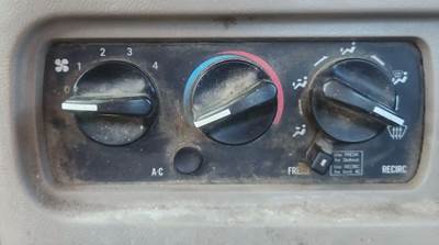 Mack Vision CXN613 Heater / AC Temp Control for a 2007 Mack CXN613