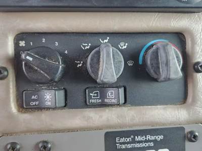 Peterbilt 330 Heater / AC Temp Control