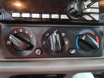 Peterbilt 384 Heater / AC Temp Control