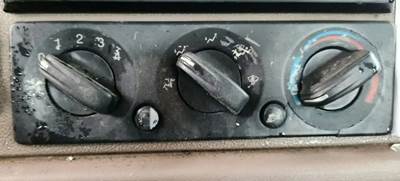 Peterbilt 384 Heater / AC Temp Control