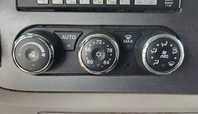 Used 2023 Peterbilt 579 Heater/AC Temperature Control Assembly