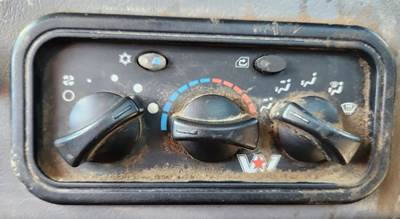 Western Star 4900EX Heater / AC Temp Control