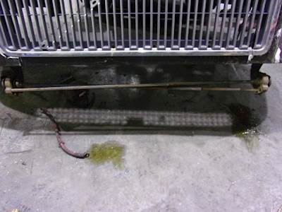 Volvo VNM Hood Hinge