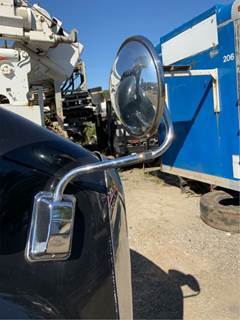 Freightliner Cascadia 125 Hood Part