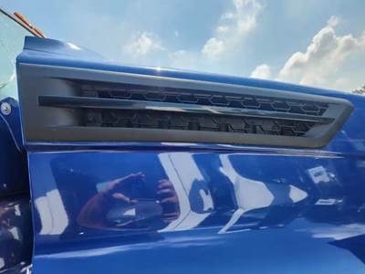 Used 2026 Freightliner Cascadia 126 Hood Air Vent, Right Side, Black