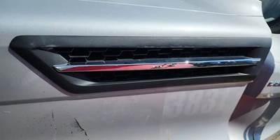 Used 2019 Freightliner Cascadia 126 Hood Air Vent, Left Side, Black/Chrome
