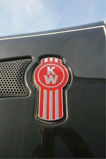 Kenworth T660 Hood Part