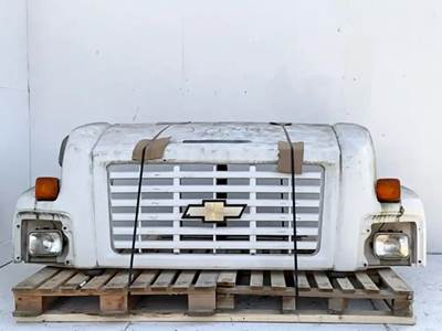 Chevrolet C6500 Hood
